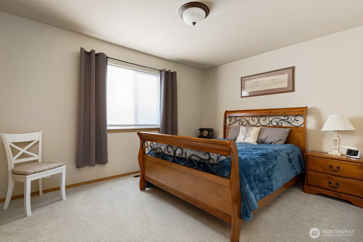 1090 Landing Circle Property Photo 21