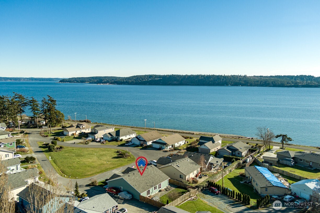 1090 Landing Circle Property Photo 38