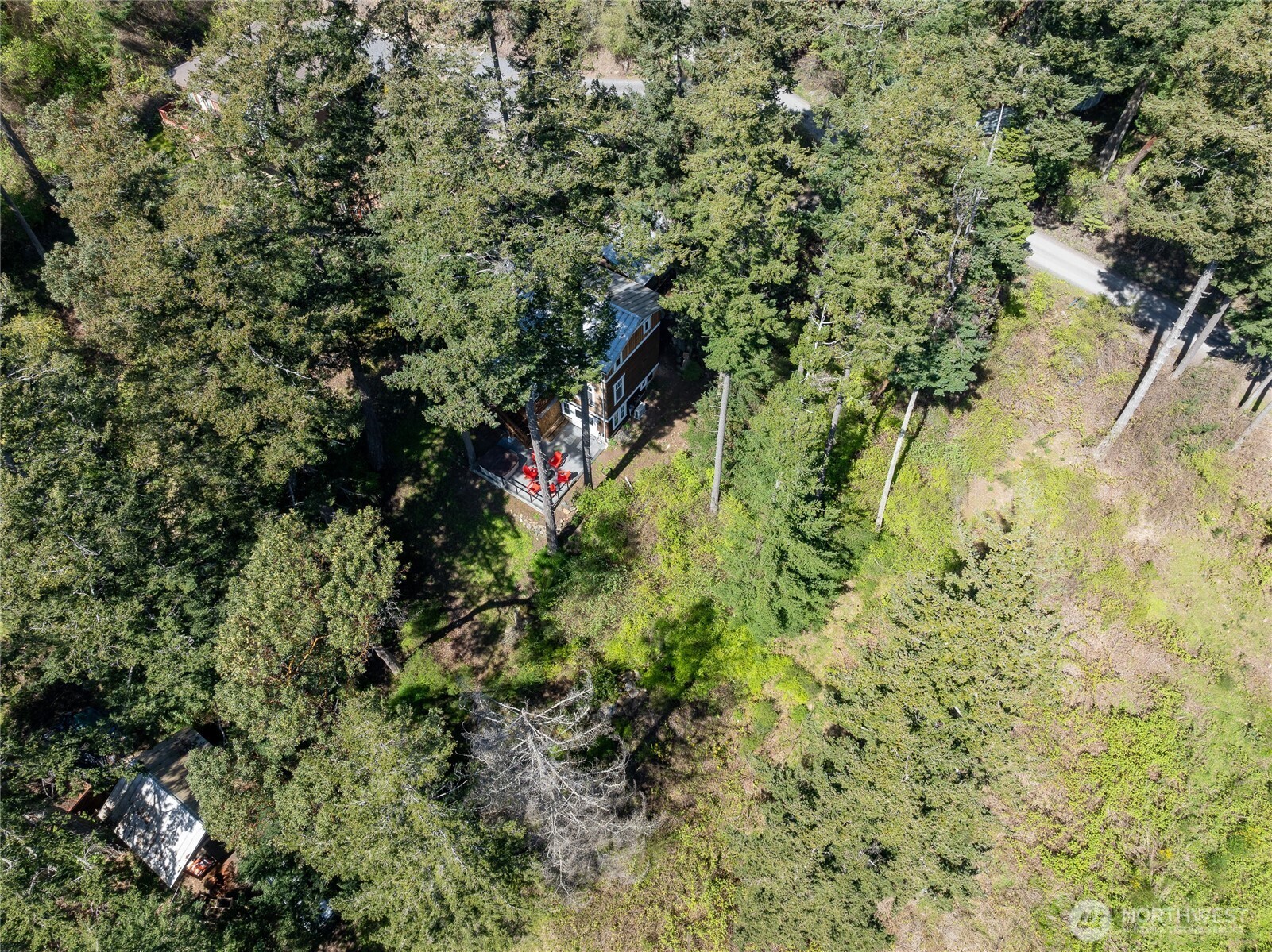 122 Geer Lane Property Photo 8