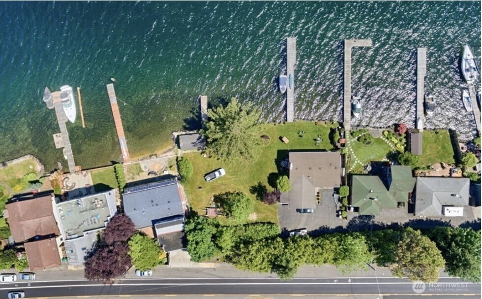 11136 Rainier Avenue Property Photo 2