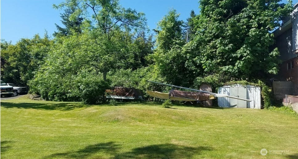 11136 Rainier Avenue Property Photo 4