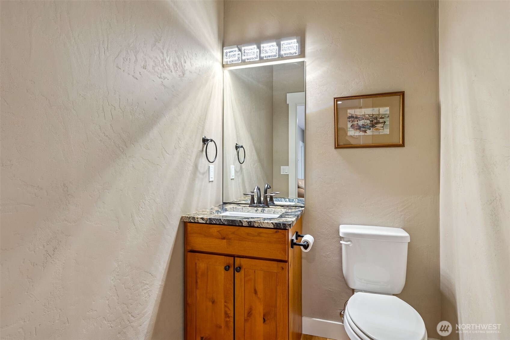 791 E Country Club Drive Property Photo 27