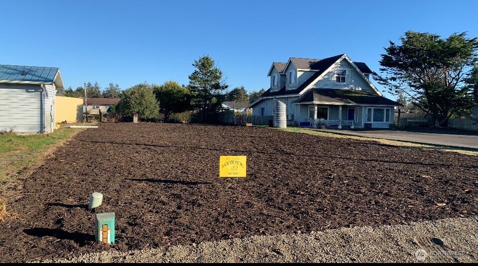 584 Point Brown Avenue Property Photo 1