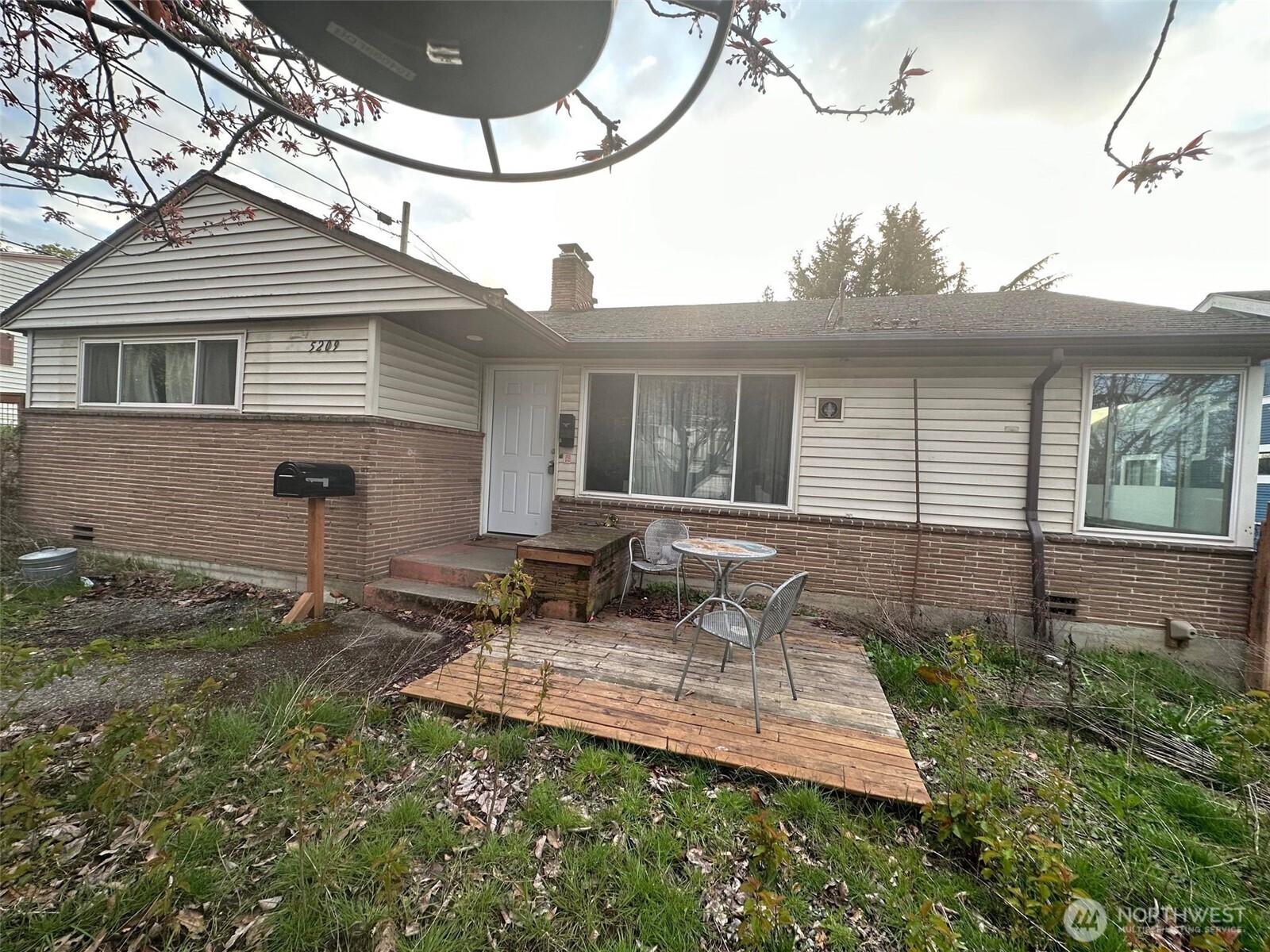 5209 Renton Avenue Property Photo 1