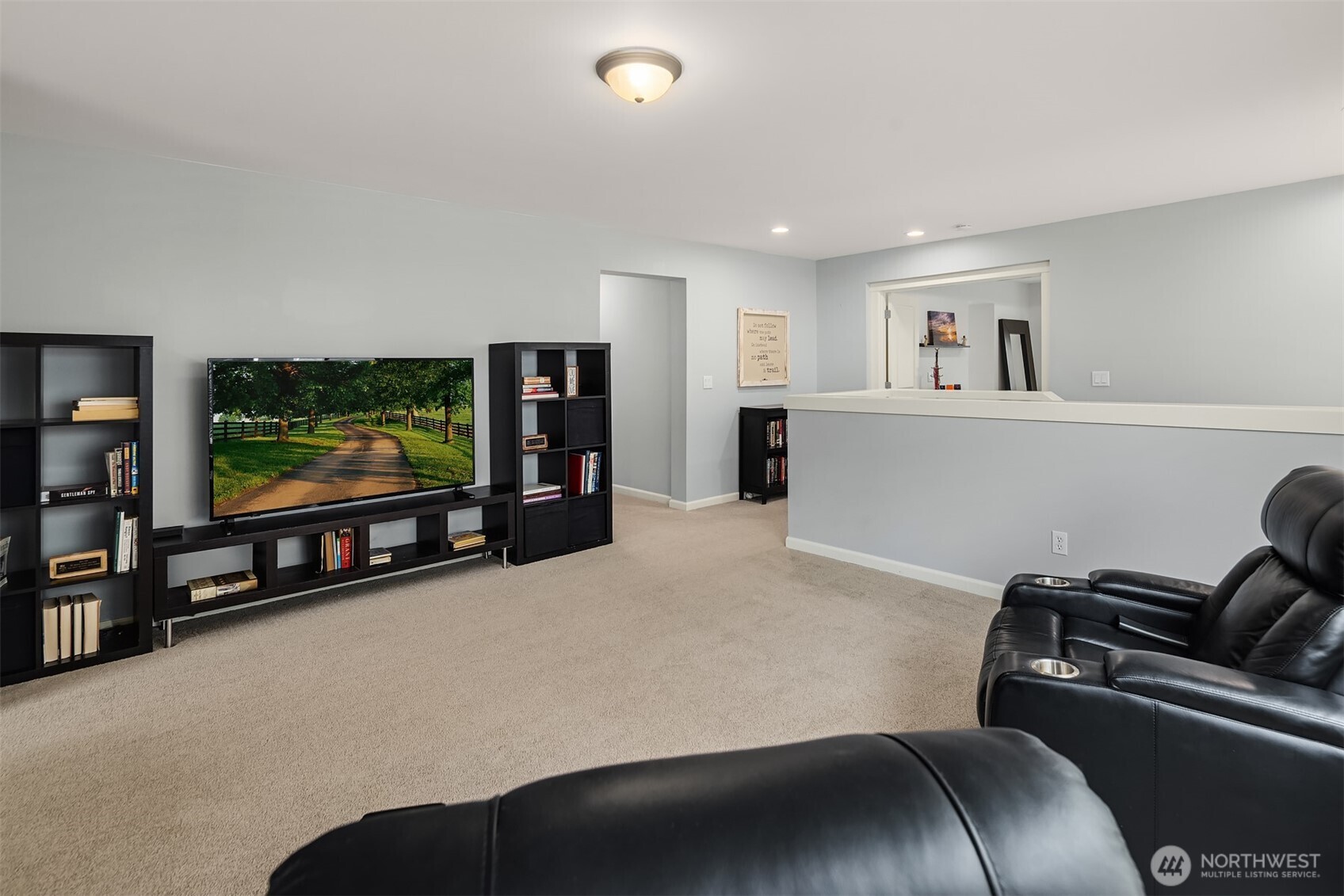 6929 Silent Creek Avenue Property Photo 18