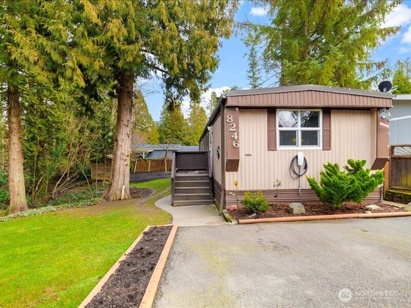8246 Salish Lane Property Photo 2