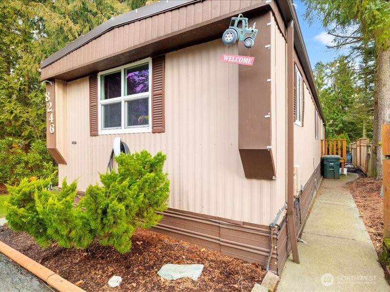 8246 Salish Lane Property Photo 3