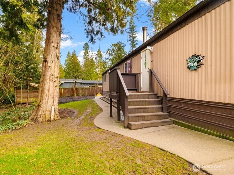 8246 Salish Lane Property Photo 4