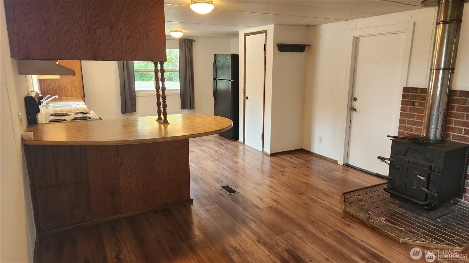 8246 Salish Lane Property Photo 10