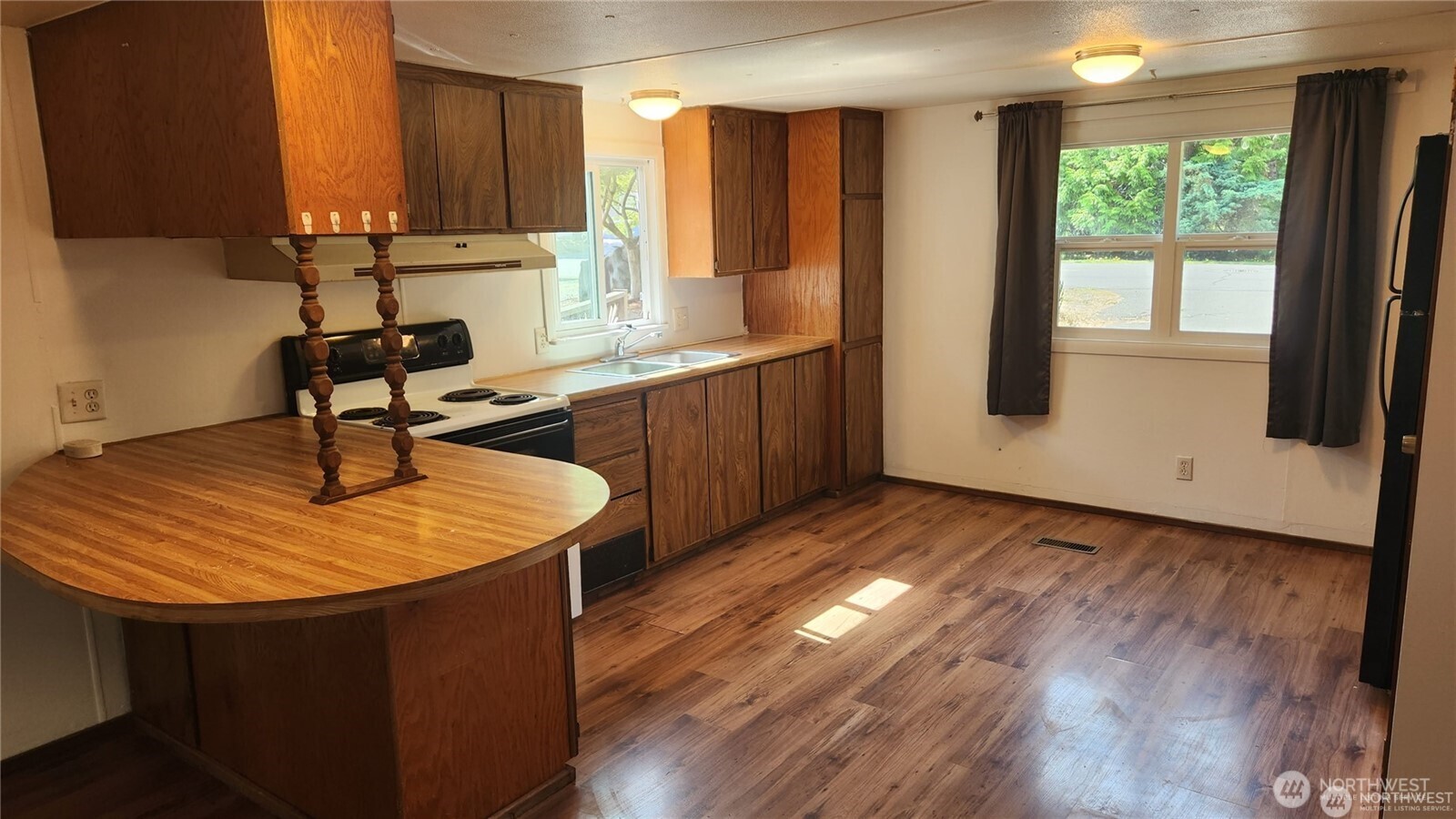 8246 Salish Lane Property Photo 12