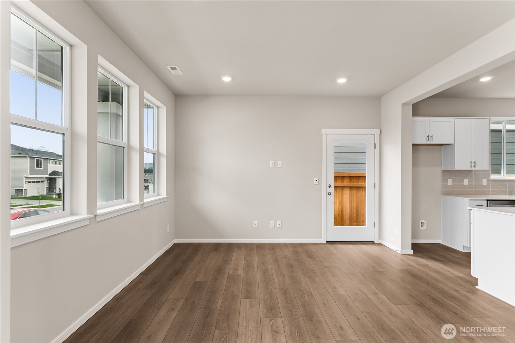 14953 Wallace Avenue 655 Property Photo 5