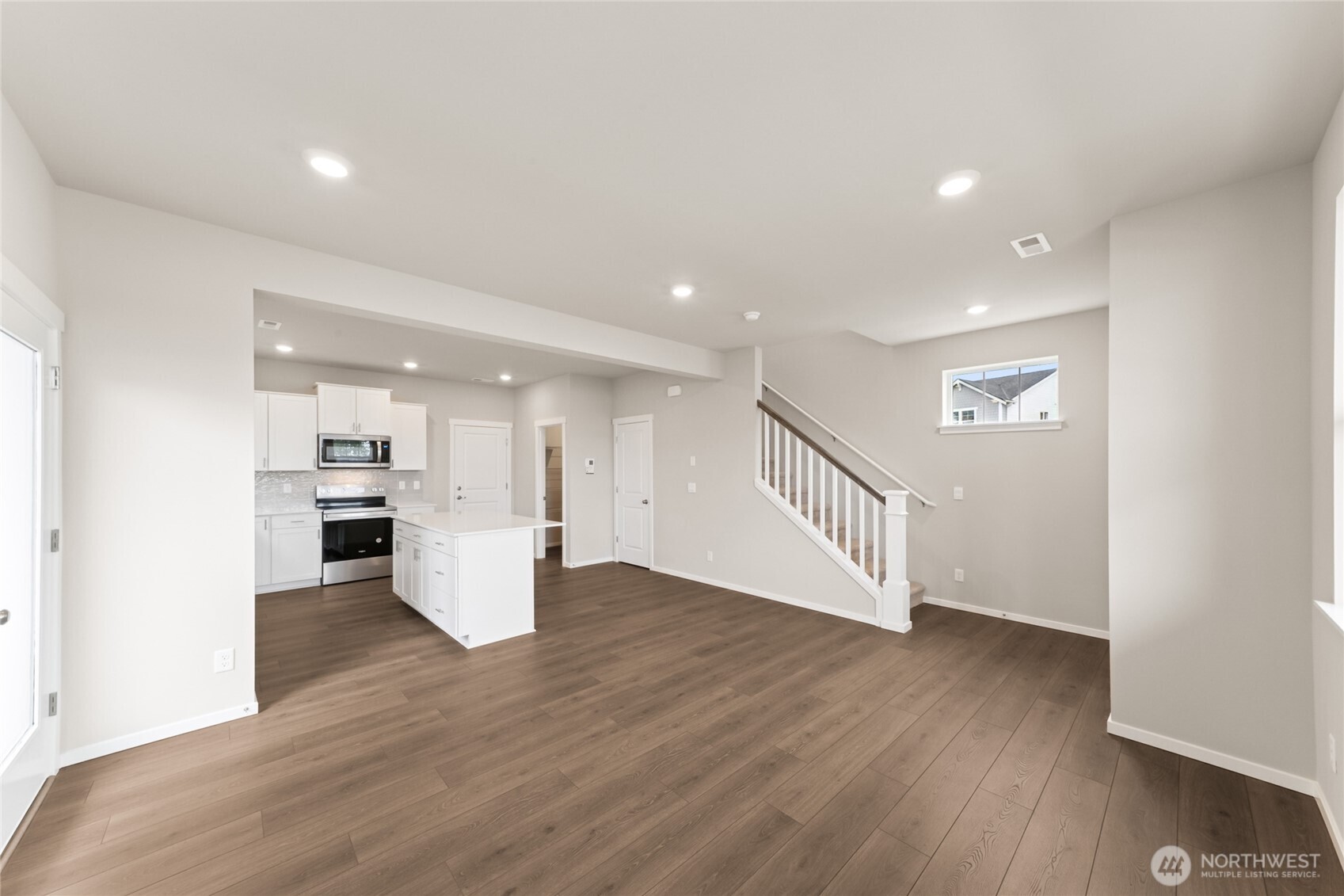 14953 Wallace Avenue 655 Property Photo 11