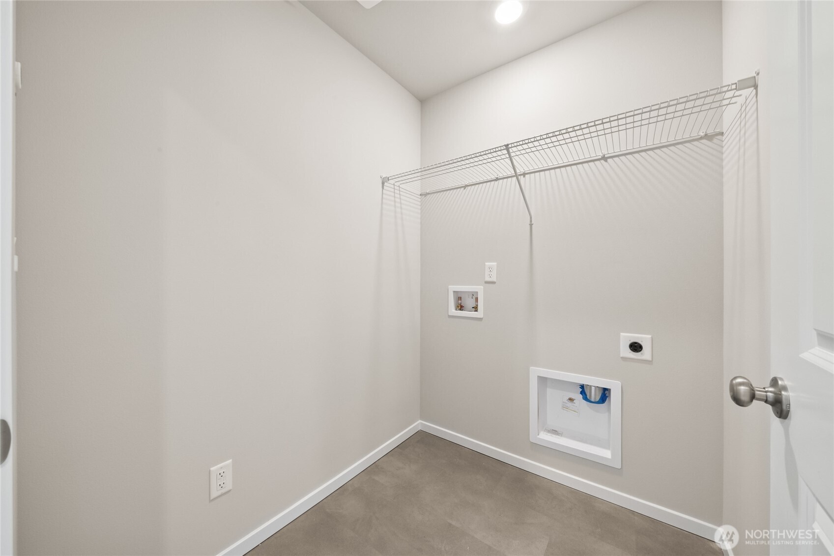 14953 Wallace Avenue 655 Property Photo 12