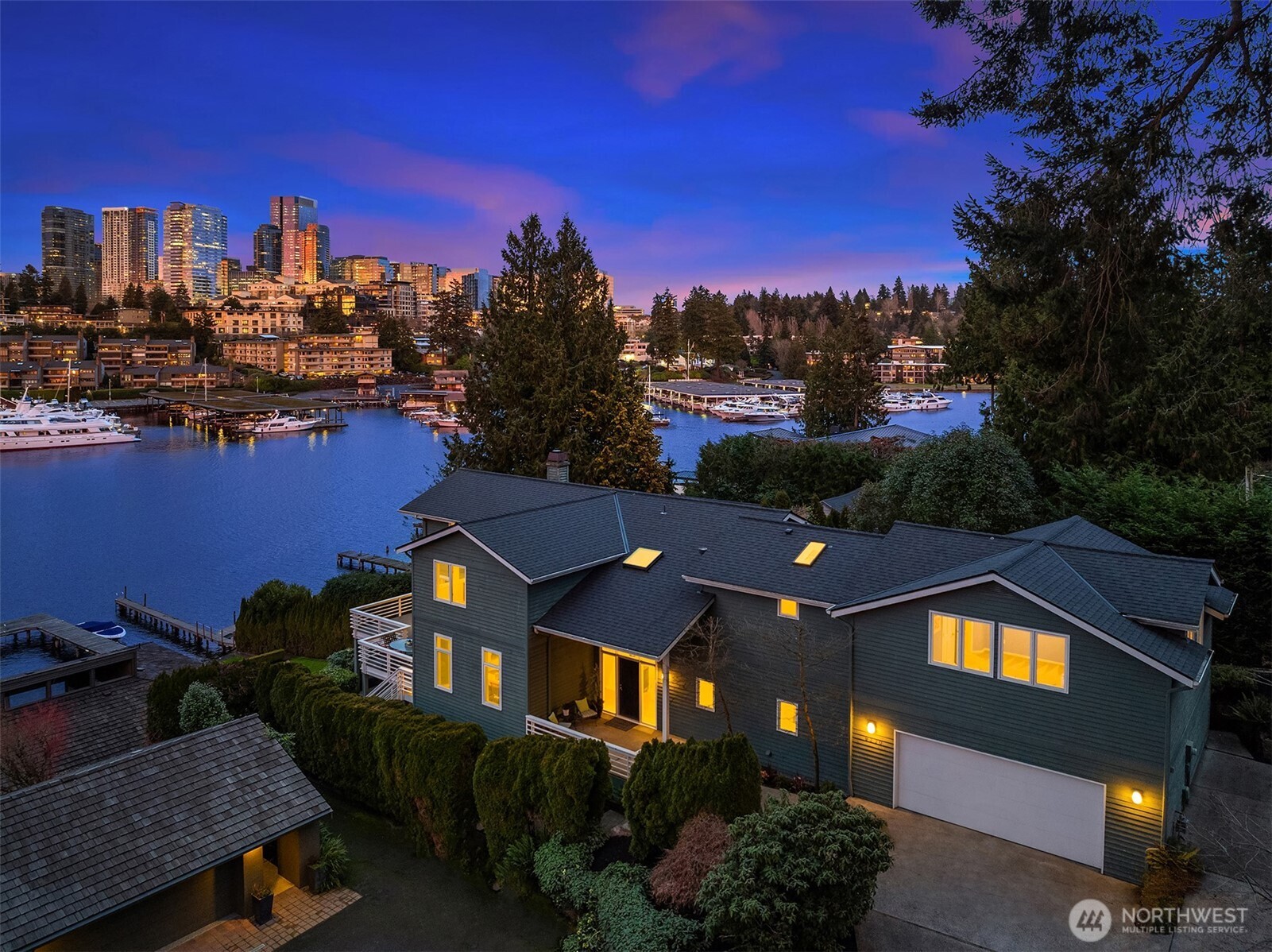 9330 Se Shoreland Drive Property Photo