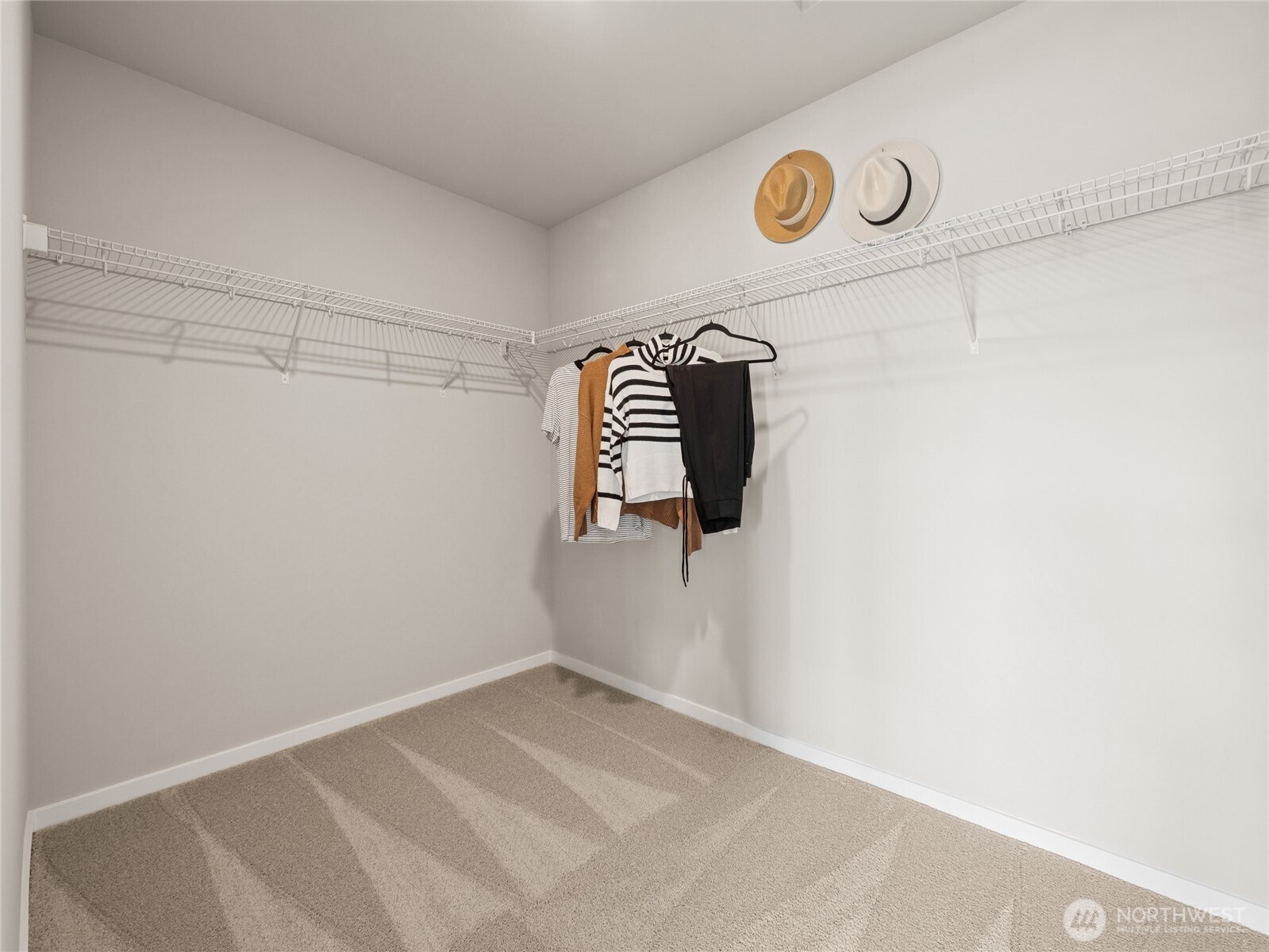14820 Wallace Avenue 673 Property Photo 16