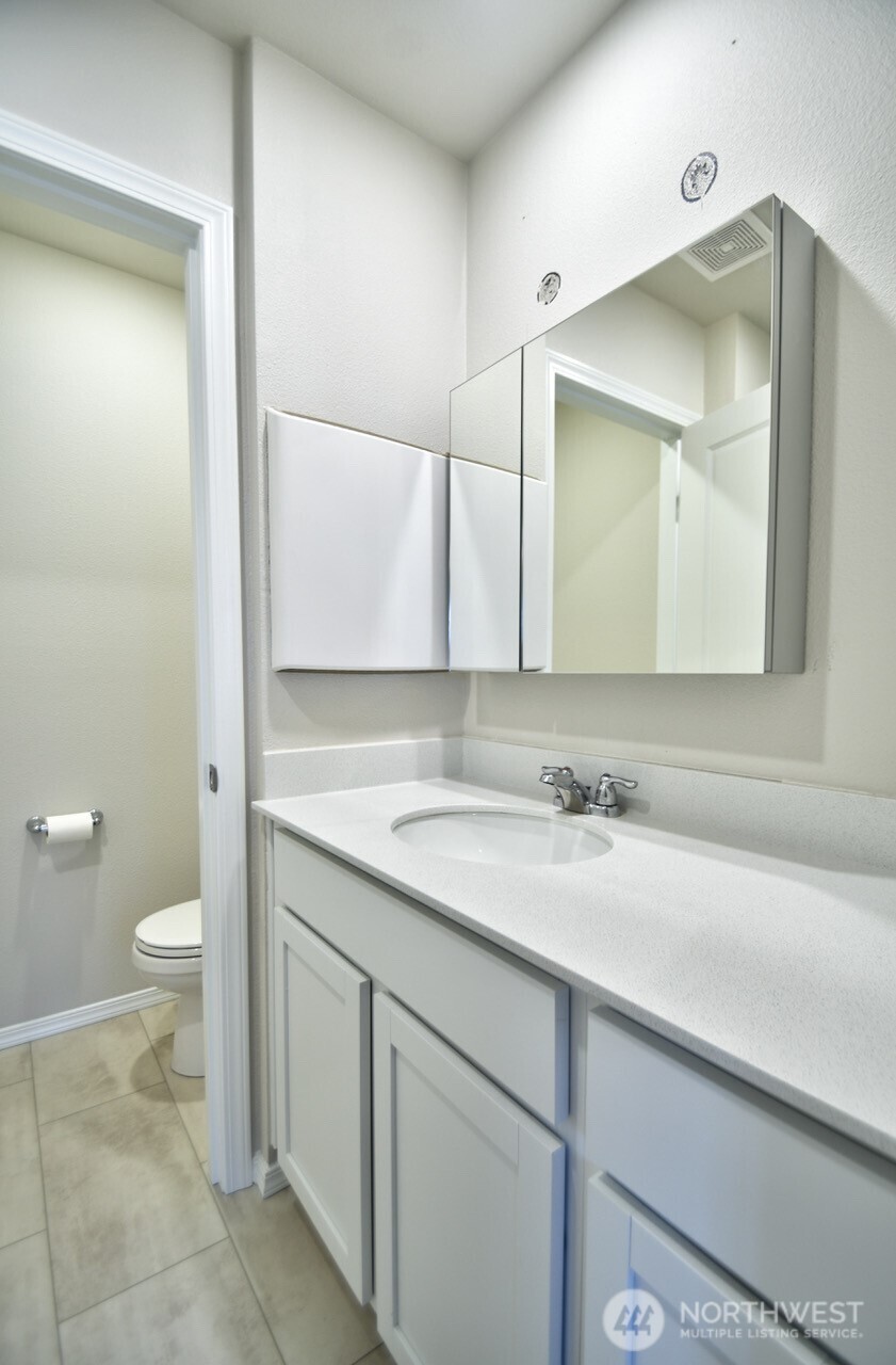 8803 Corona Court D Property Photo 13