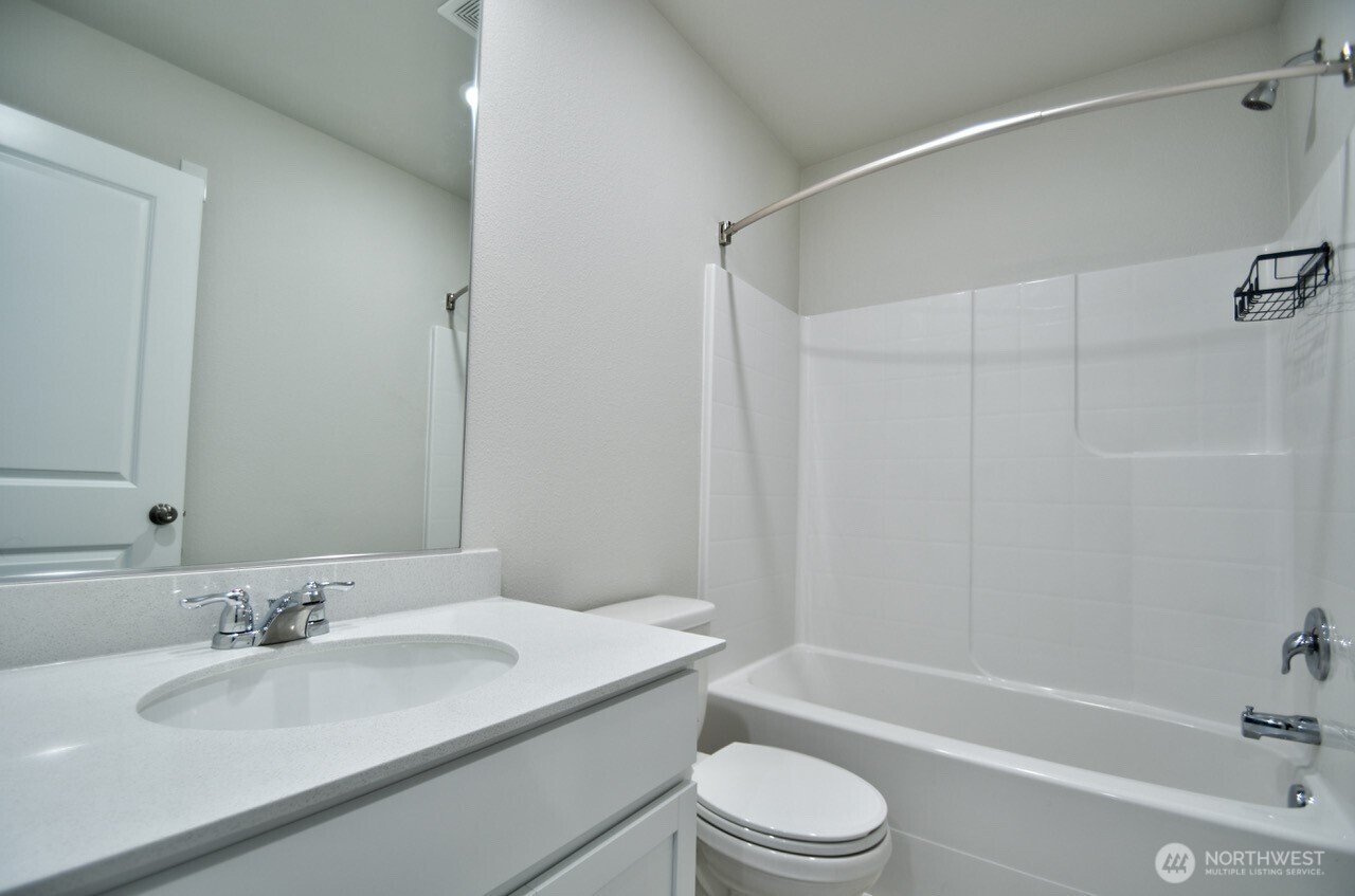 8803 Corona Court D Property Photo 17