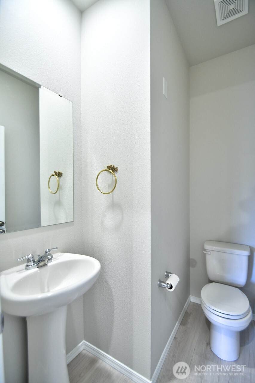 8803 Corona Court D Property Photo 20