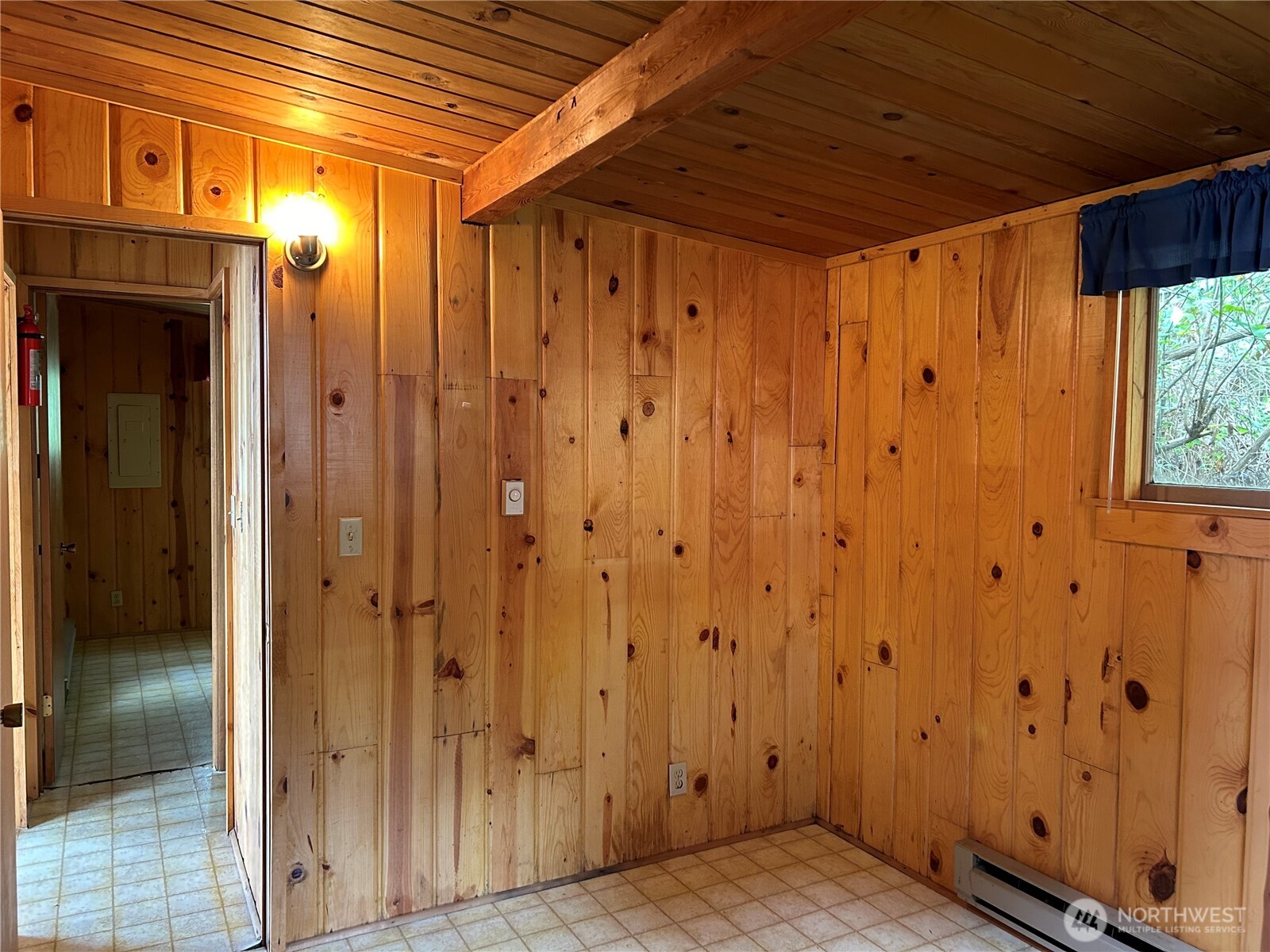 915 E Herron Boulevard Property Photo 13
