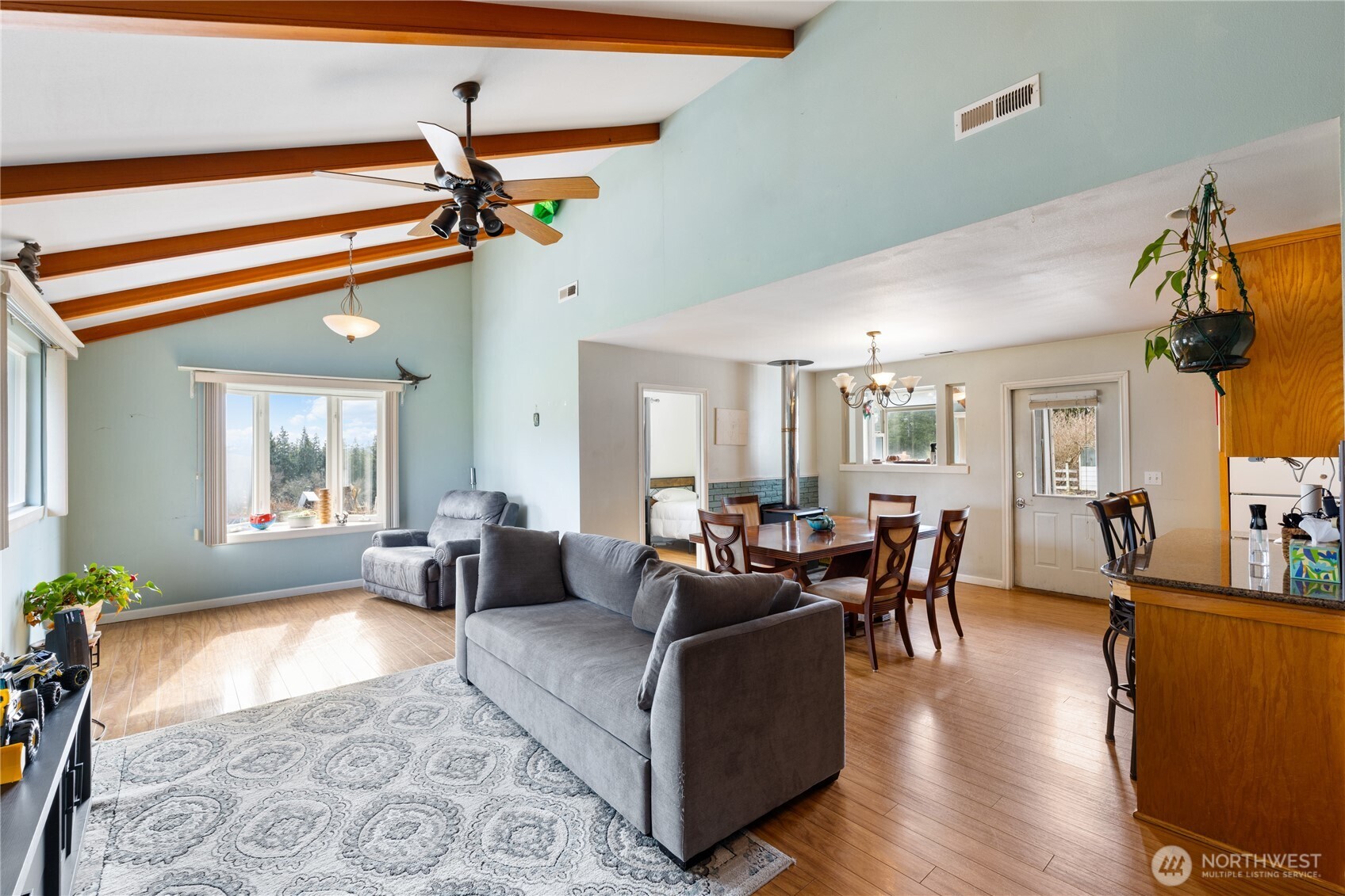 486 W Henni Road Property Photo 4