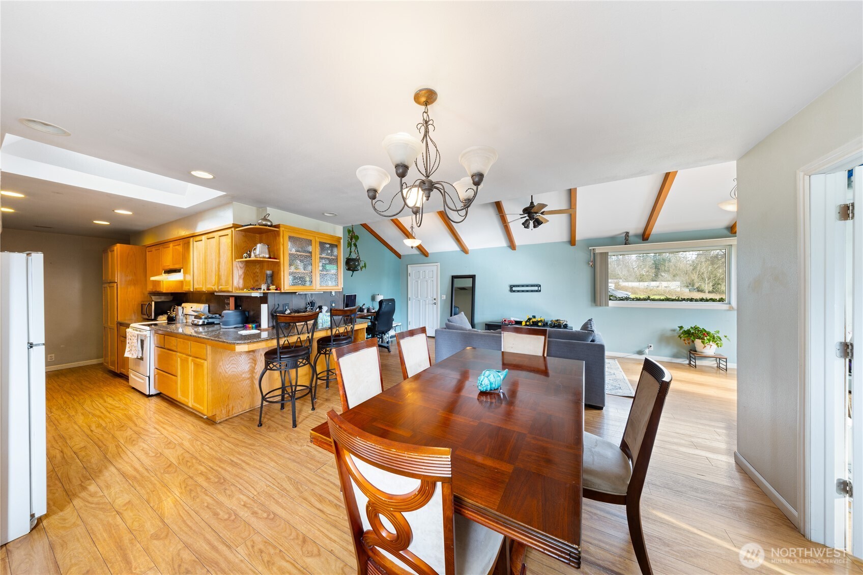 486 W Henni Road Property Photo 6