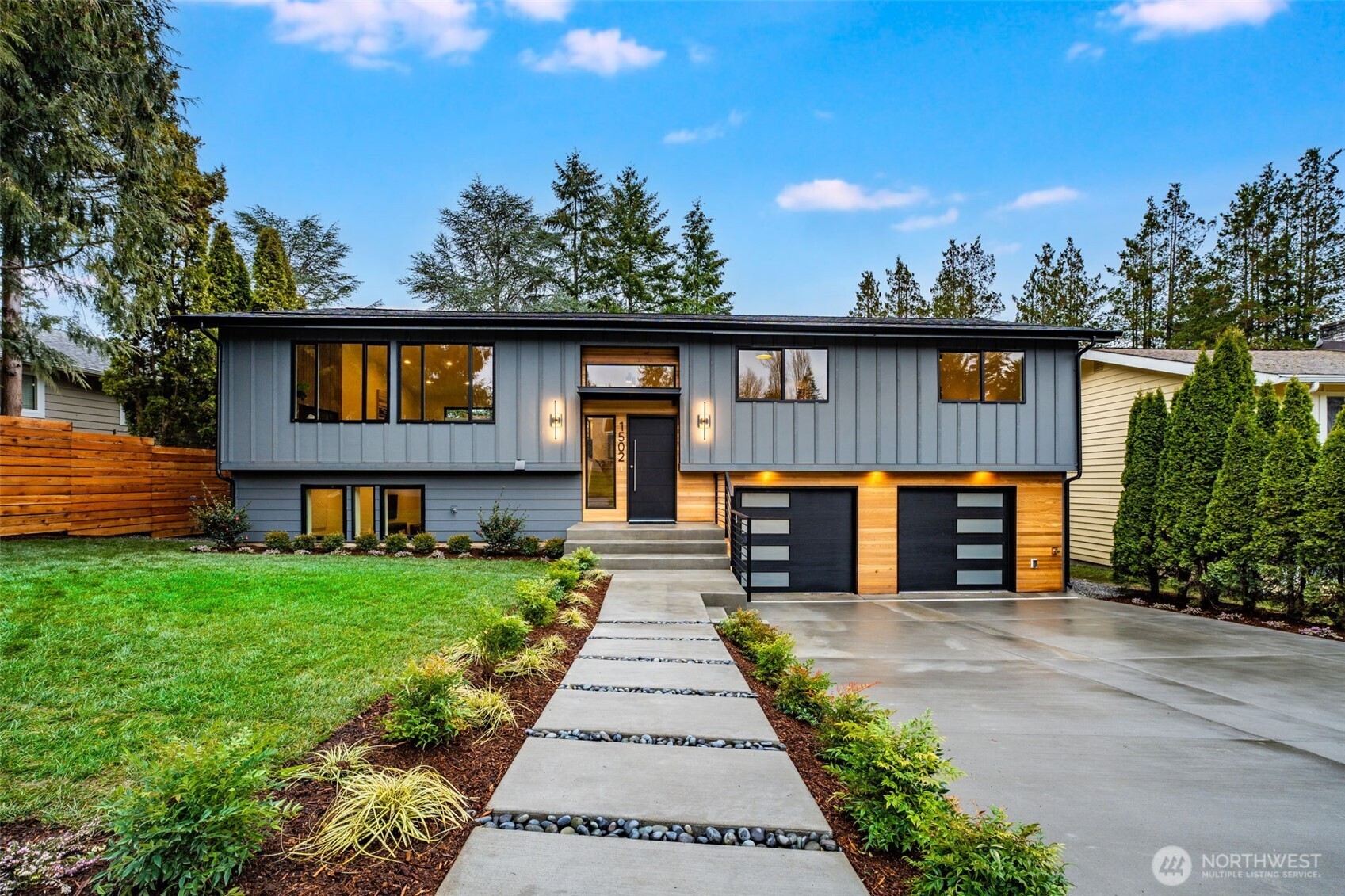 1502 175th Place Property Photo 2