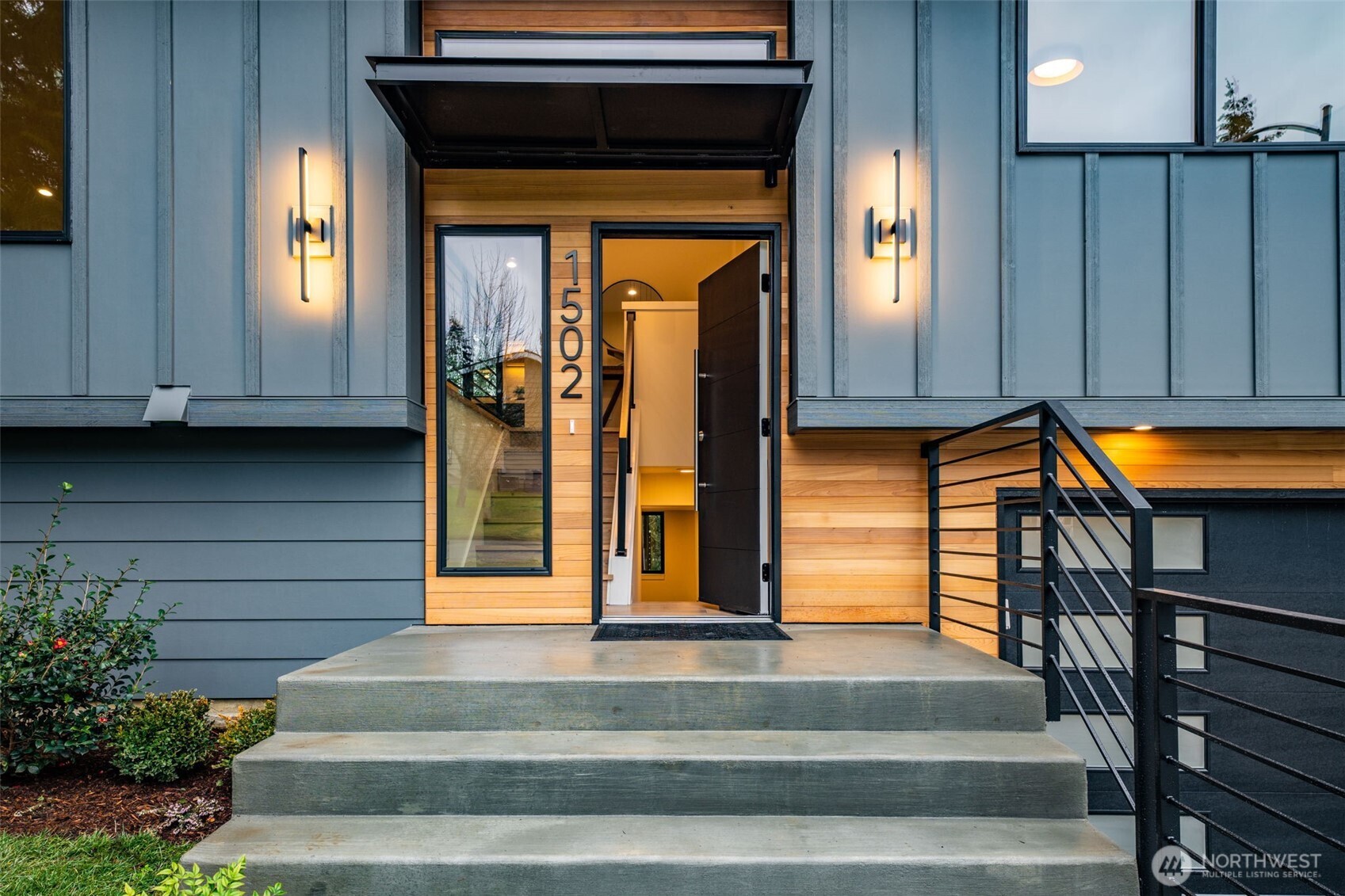 1502 175th Place Property Photo 3