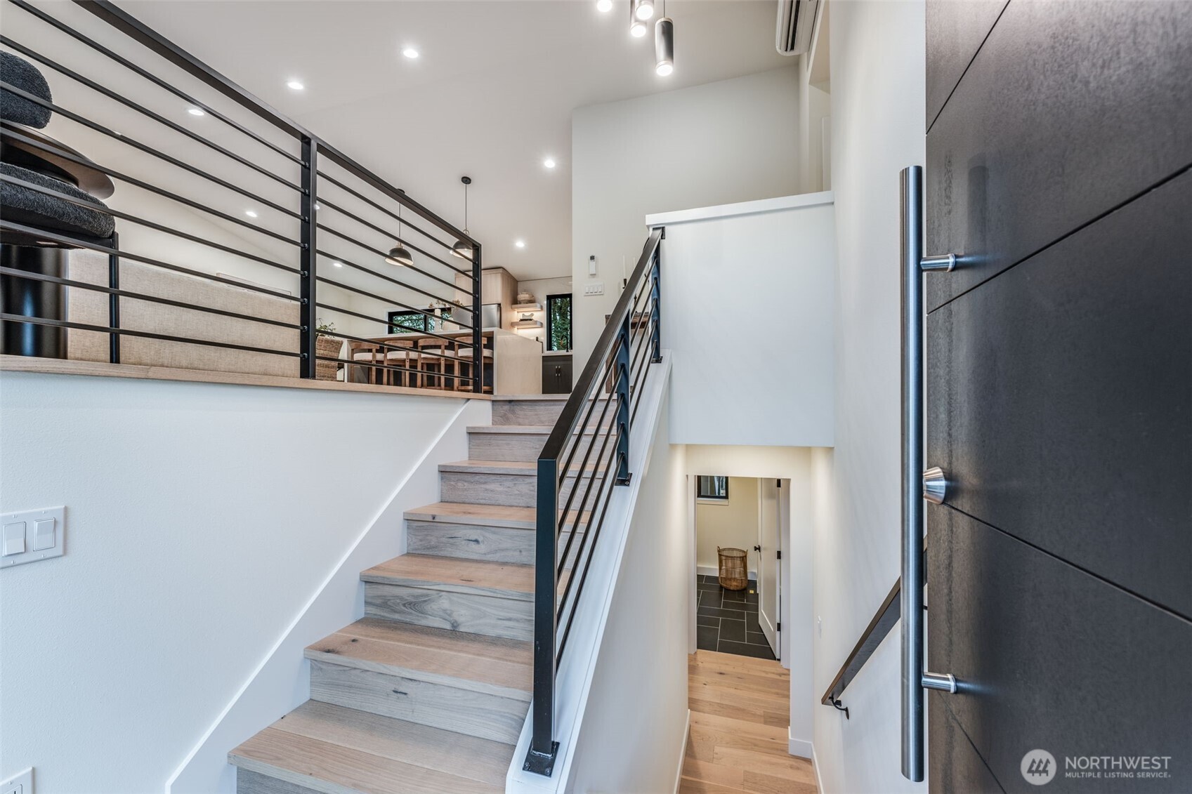 1502 175th Place Property Photo 4