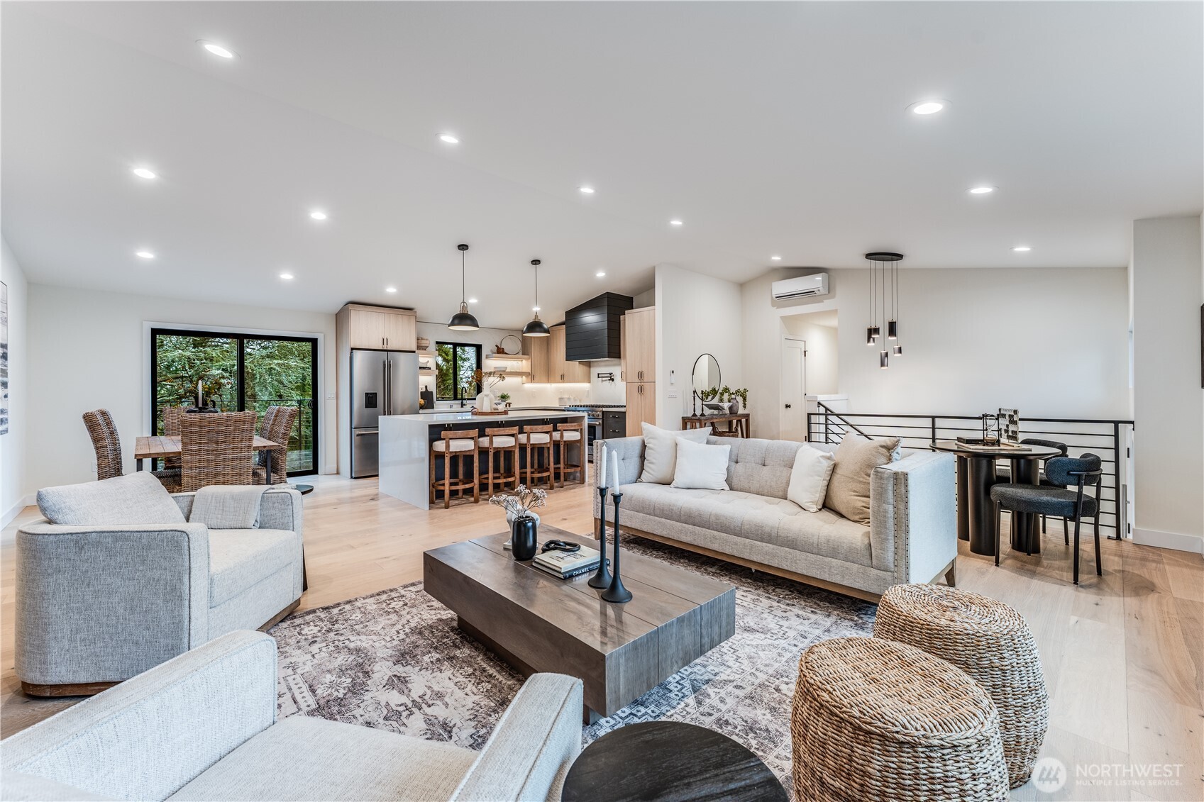 1502 175th Place Property Photo 5