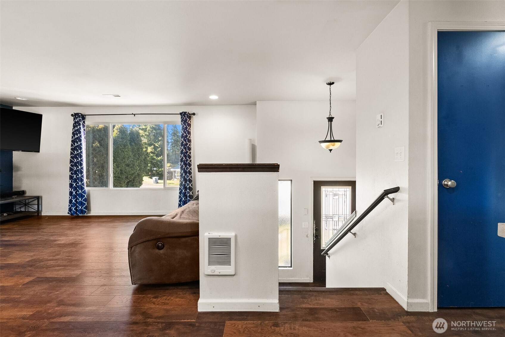 2410 Birch Avenue Property Photo 3