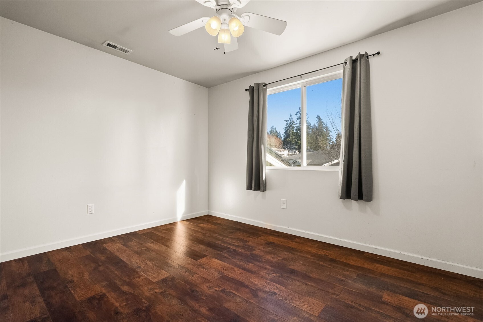 2410 Birch Avenue Property Photo 11