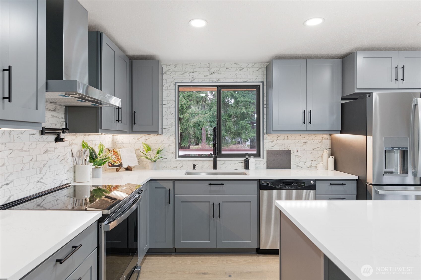 5314 87th Place Property Photo 10