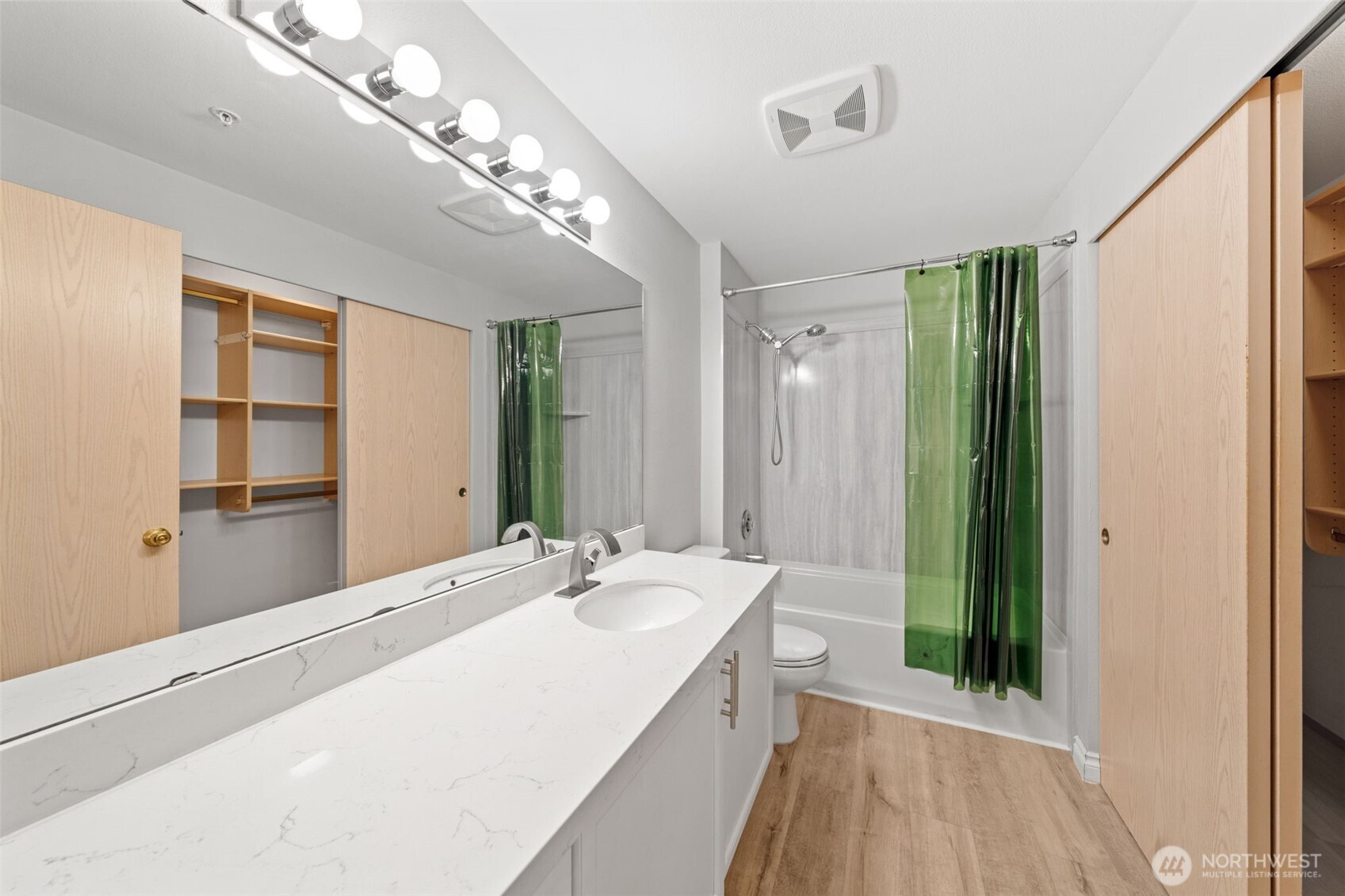9910 Ne 137th Street C309 Property Photo 14