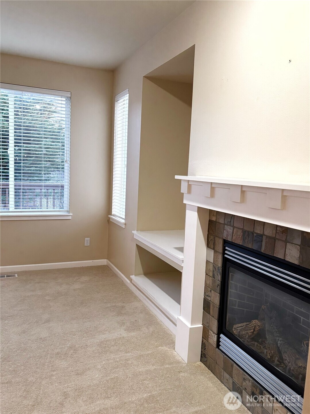 1811 Ne 21st Street Property Photo 9