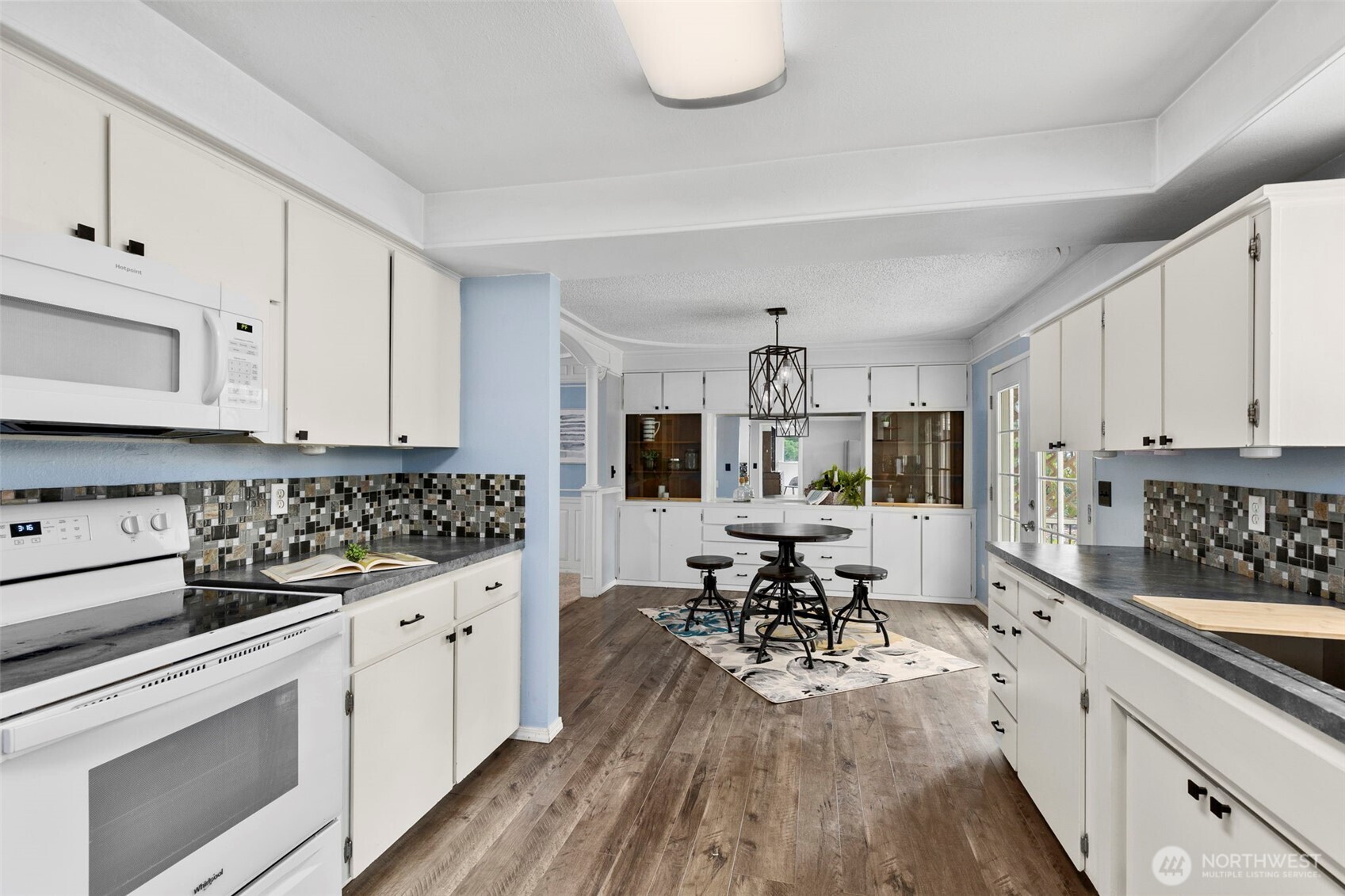 7250 Roosevelt Avenue Property Photo 15
