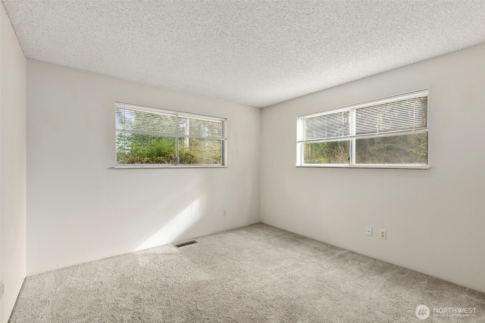 7250 Roosevelt Avenue Property Photo 23