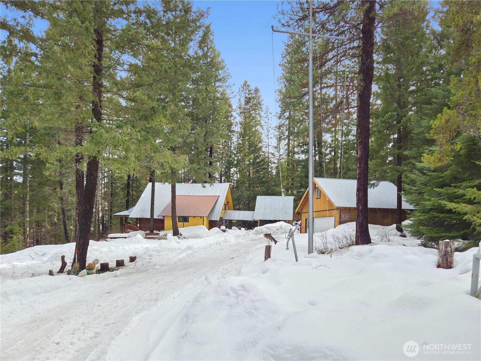 2263 Pine Tree Road Property Photo