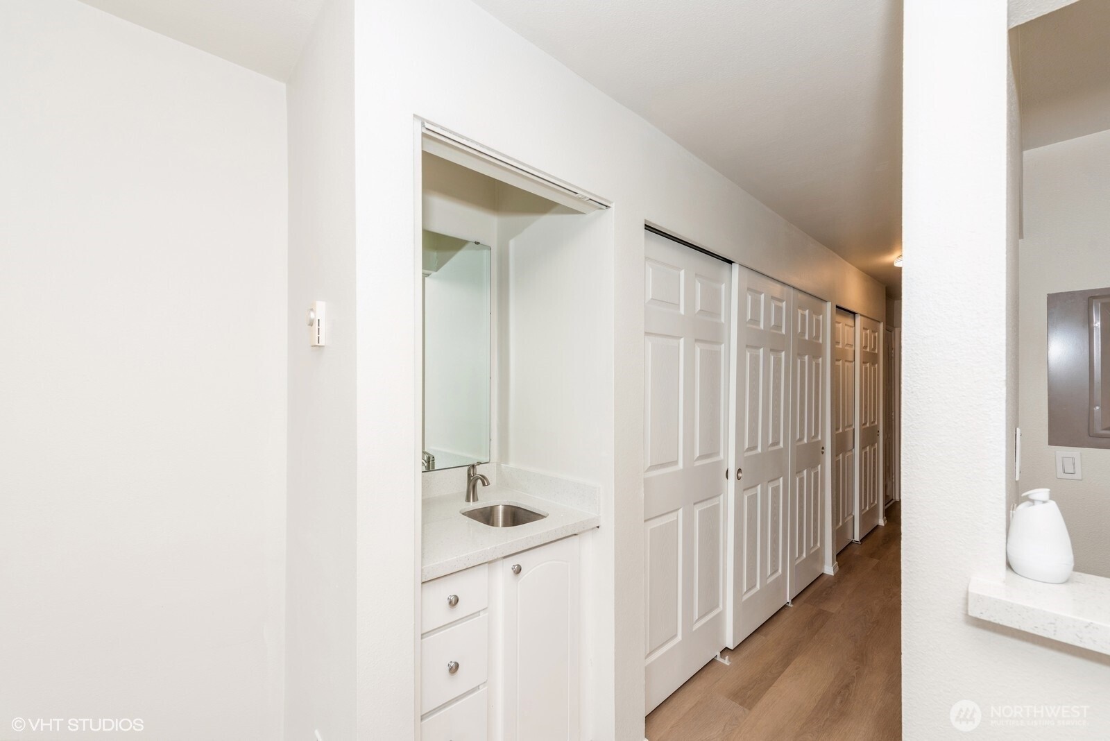 1221 Harbor Avenue 105 Property Photo 7