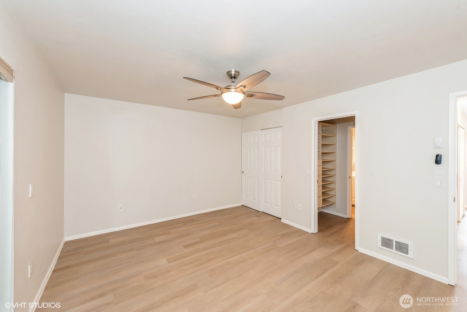 1221 Harbor Avenue 105 Property Photo 9