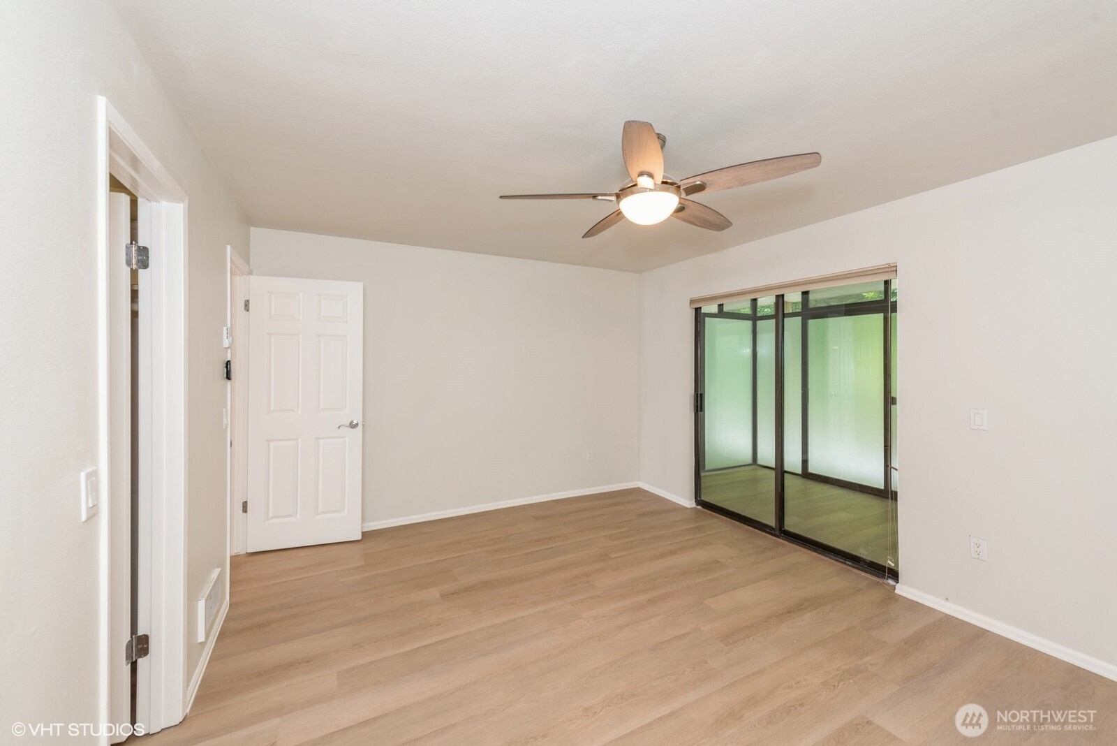 1221 Harbor Avenue 105 Property Photo 10