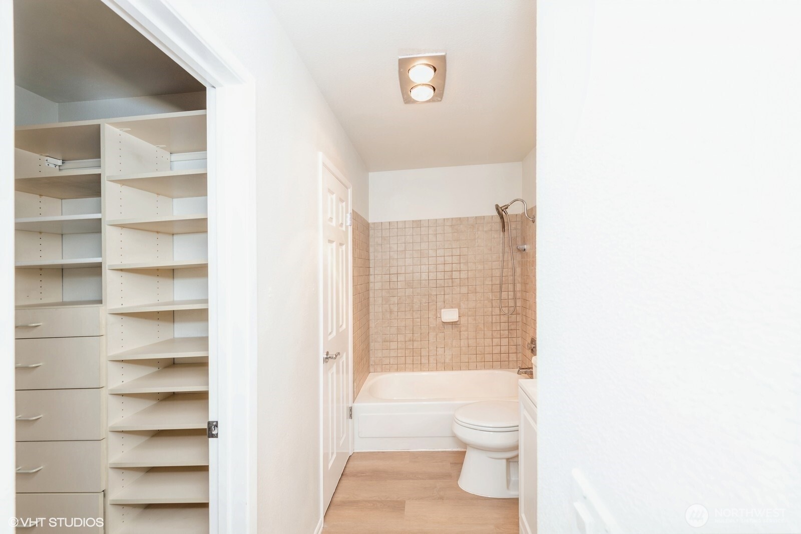 1221 Harbor Avenue 105 Property Photo 11