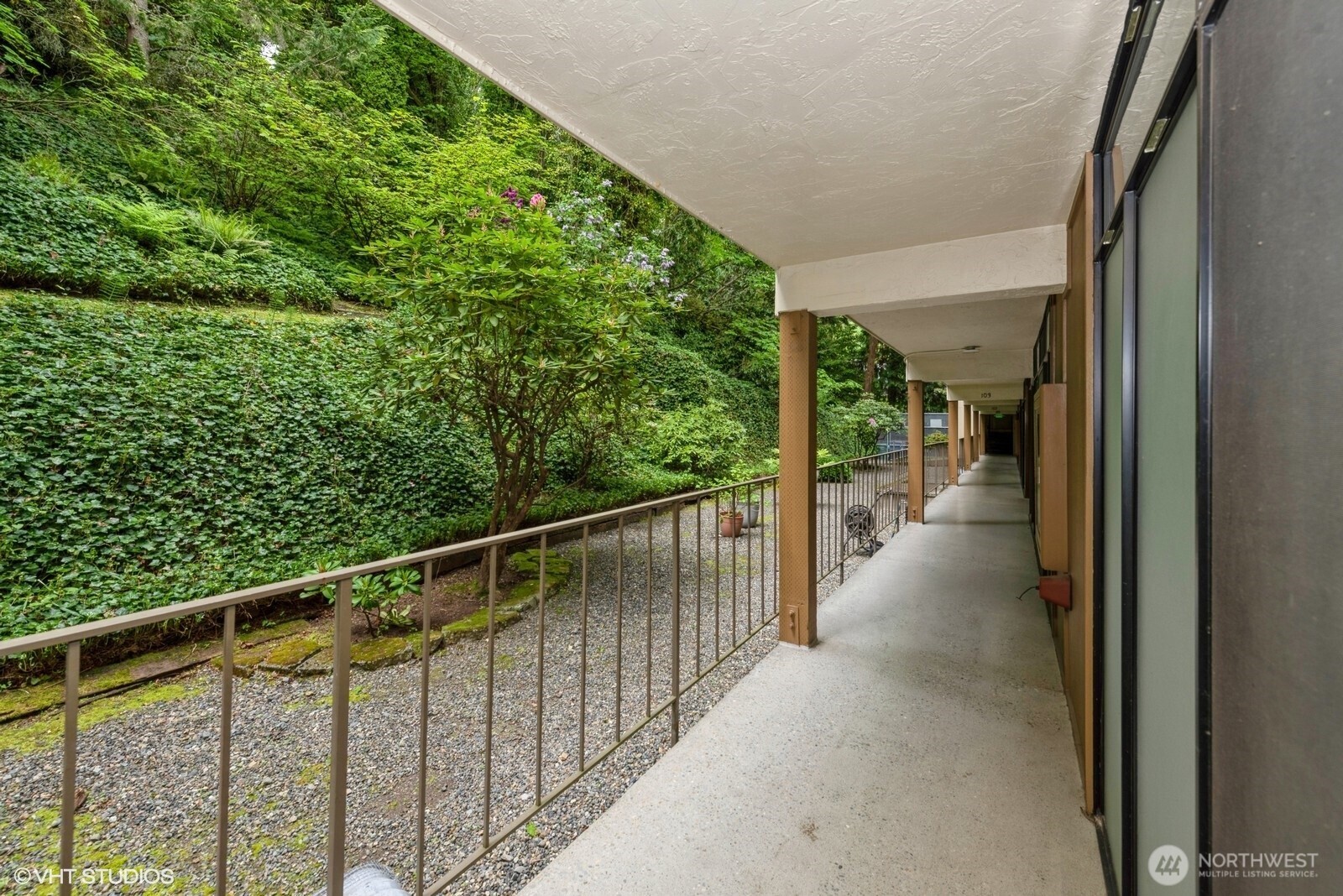 1221 Harbor Avenue 105 Property Photo 13