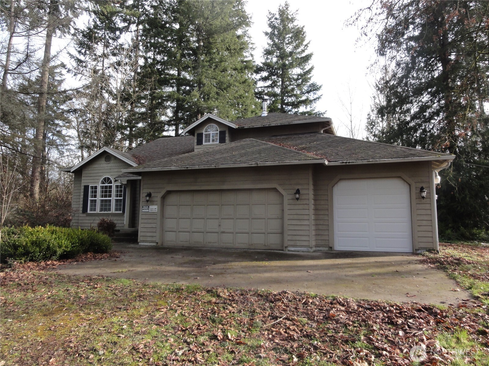 13515 42nd Avenue Property Photo