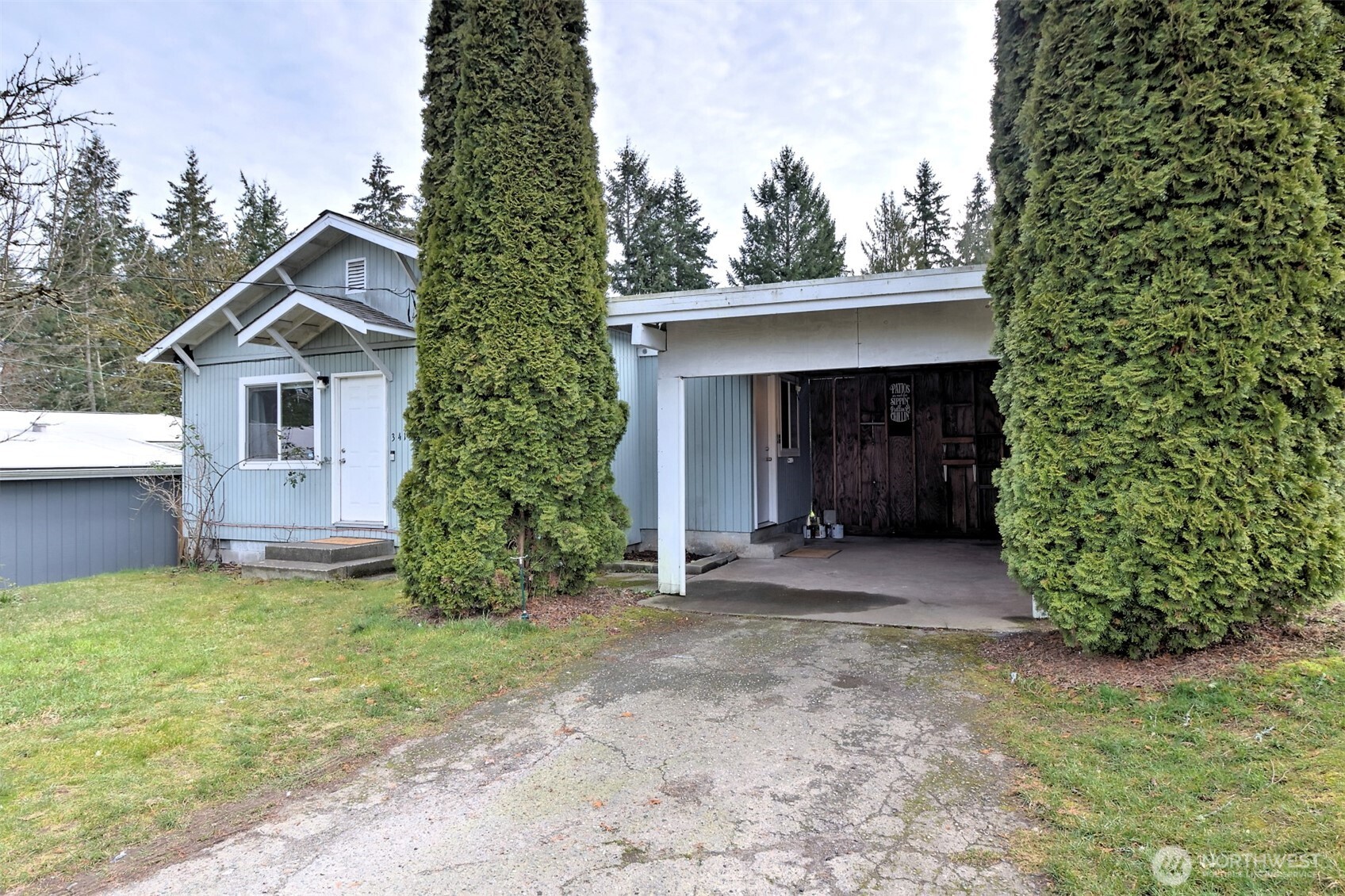 3415 Ne Mcwilliams Property Photo 6