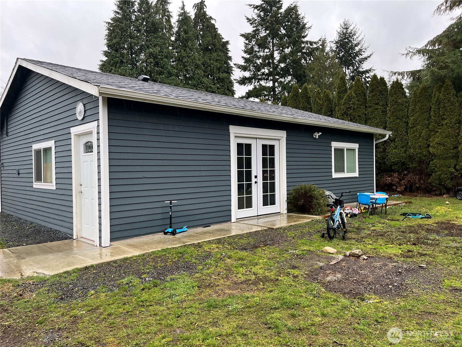 7826 Rainier Drive B Property Photo 14