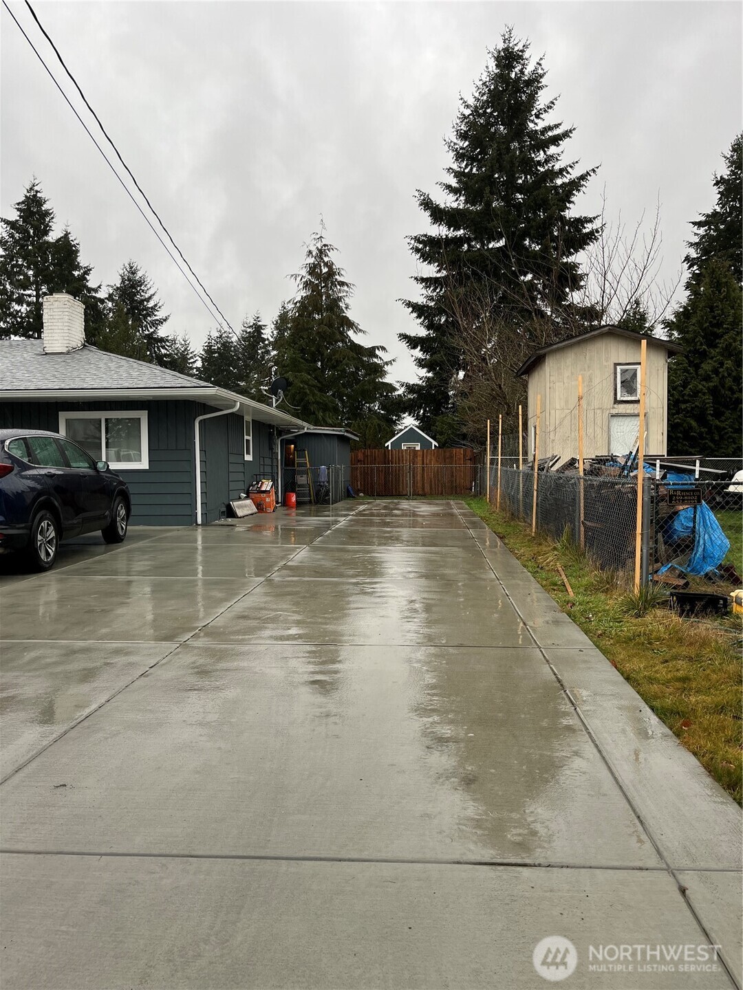 7826 Rainier Drive B Property Photo 17