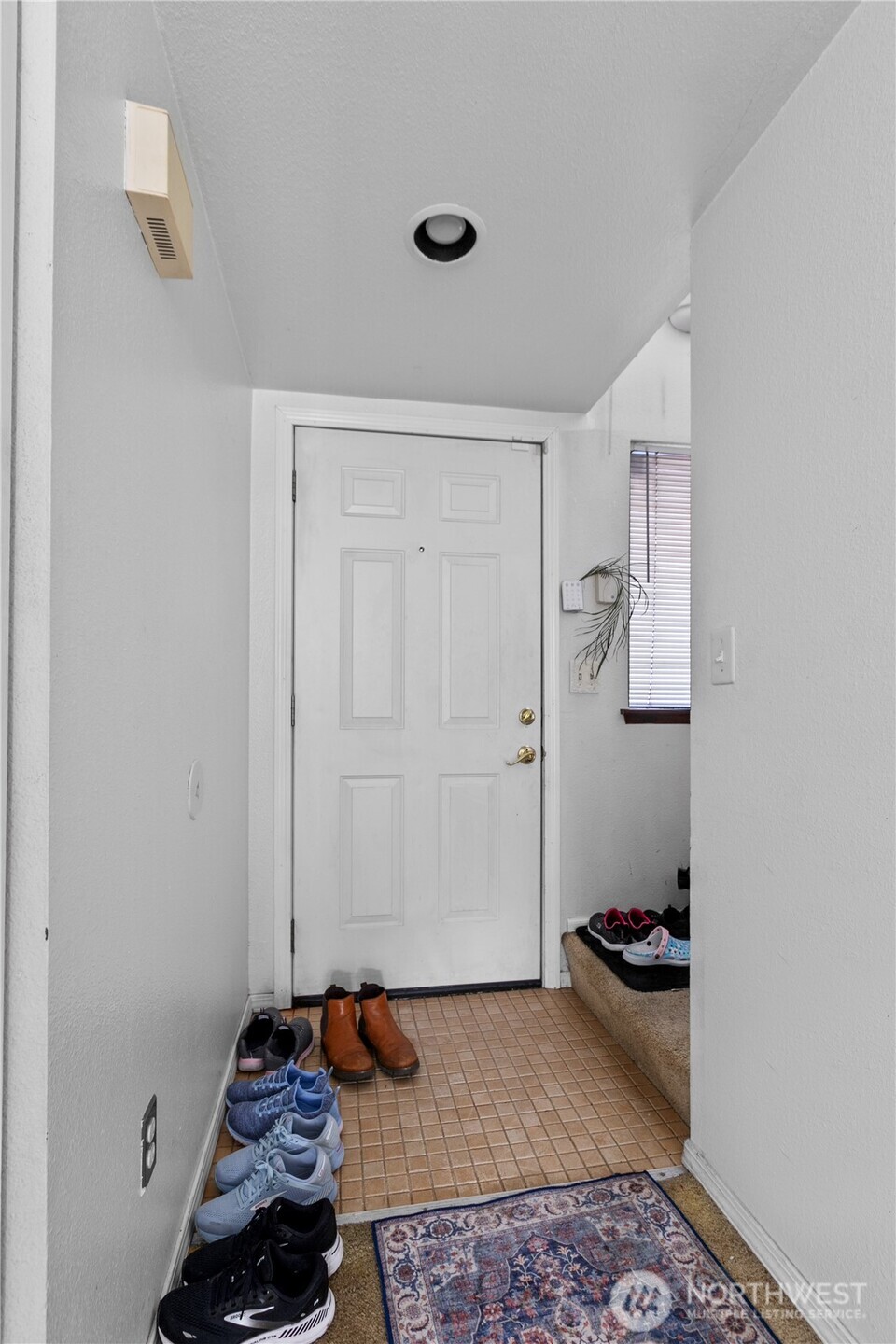 1426 S 308th Lane Property Photo 5