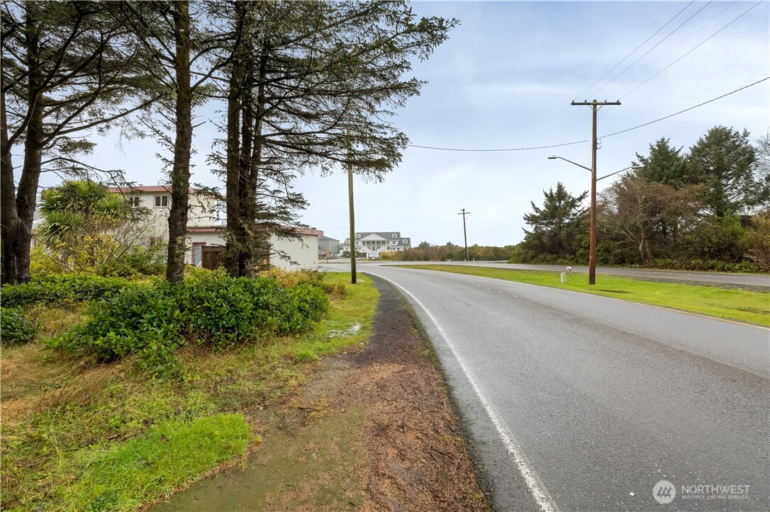 880 Ocean Shores Boulevard Property Photo 3