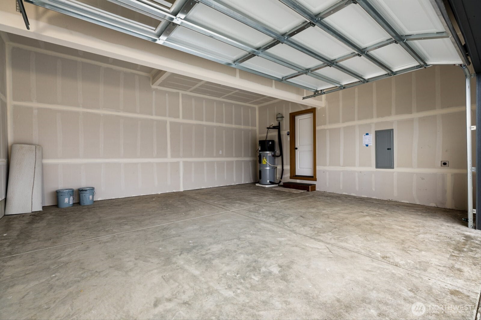 1783 Hillcrest Loop Property Photo 30