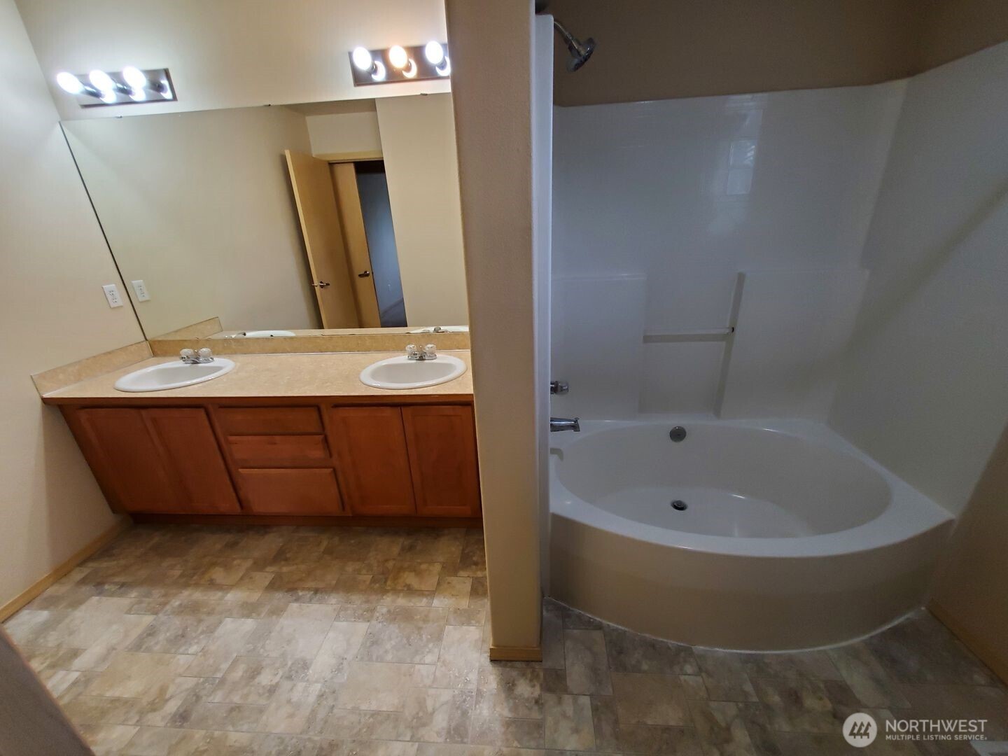 15524 87th Avenue Property Photo 13